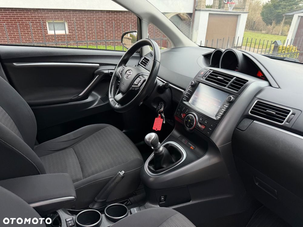 Toyota Verso 1.8 7-Sitzer Executive - 17