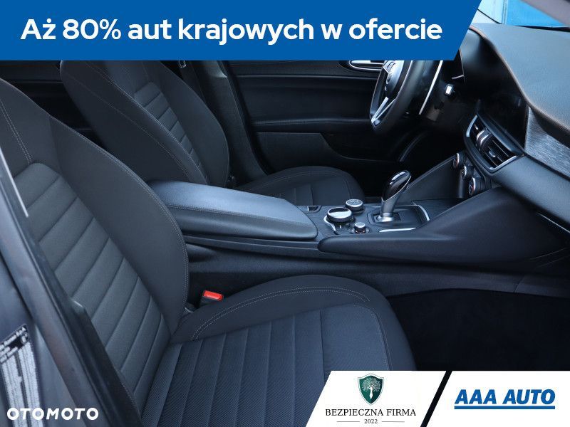 Alfa Romeo Giulia - 11