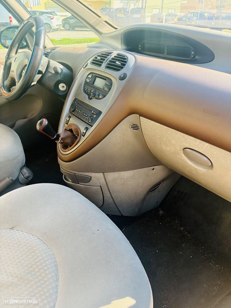 Citroën Xsara Picasso - 15