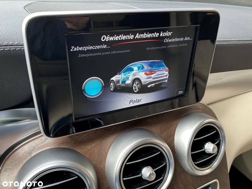Mercedes-Benz GLC 220 d 4-Matic - 32
