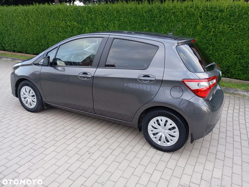 Toyota Yaris 1.0 Premium - 5