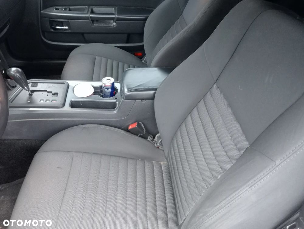 Dodge Challenger - 17