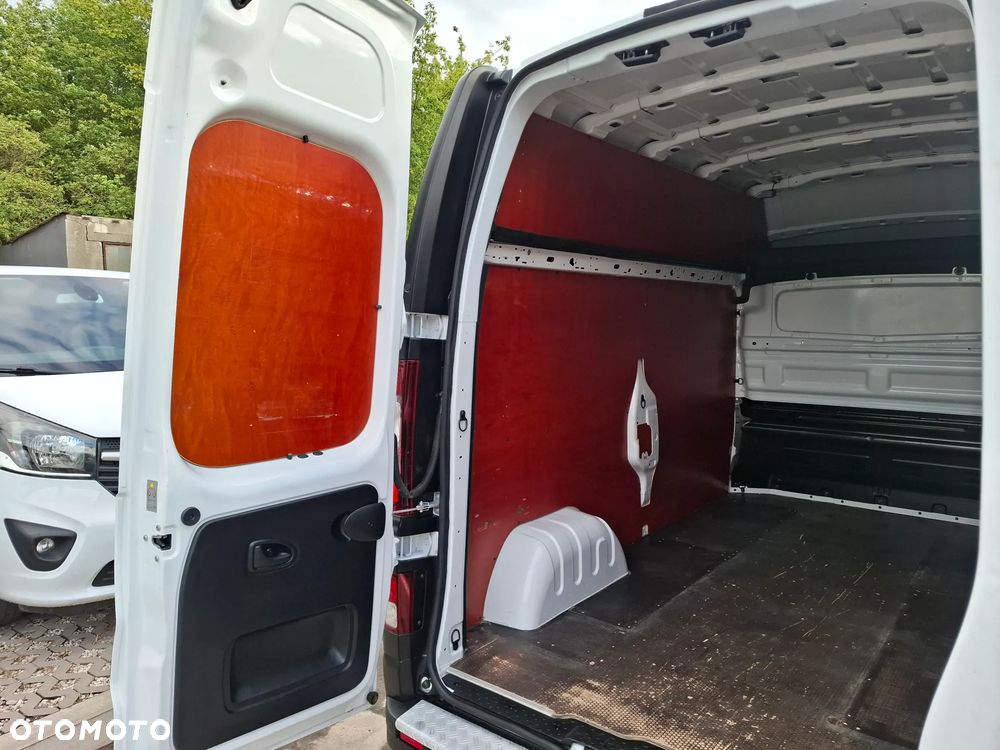 Opel Vivaro 2018 L2H2 MAXI *jedynie 77tys przebiegu* klima 3osobowy - 29