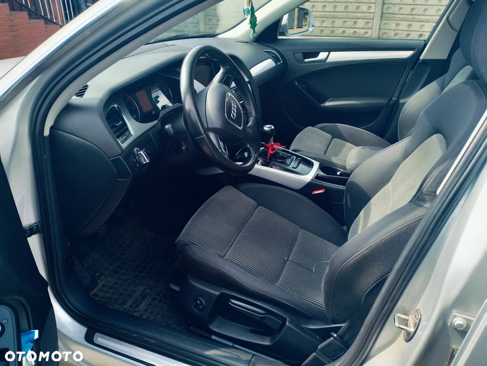 Audi A4 Avant 2.0 TDI DPF Ambition - 12