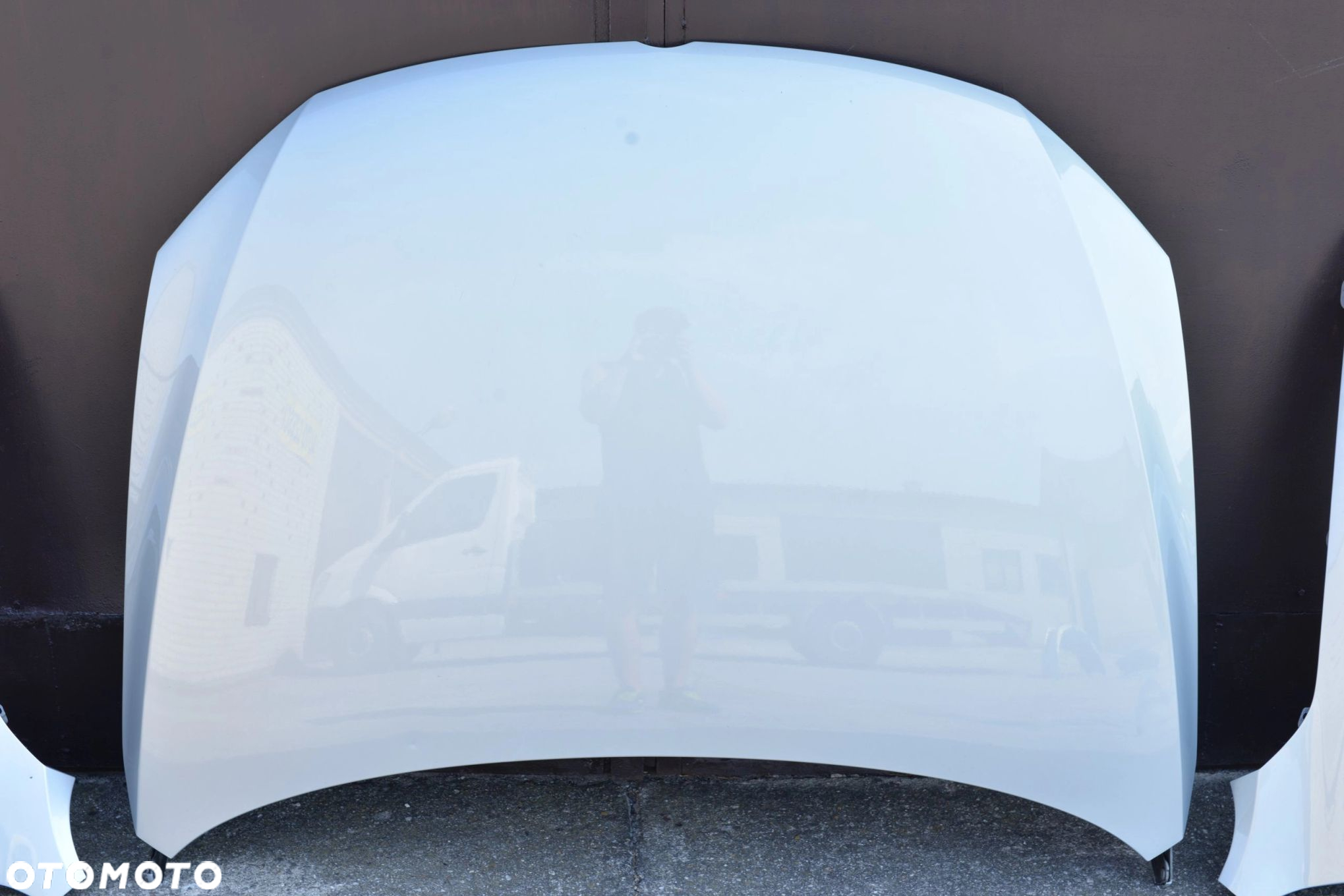 MASKA BŁOTNIK LAMPA H7 XENON ZDERZAK GRILL PAS BELKA VW JETTA 10- - 11