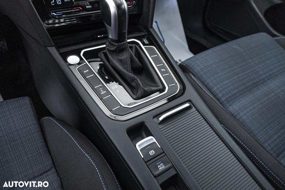 Volkswagen Passat 1.4 TSI DSG GTE - 27