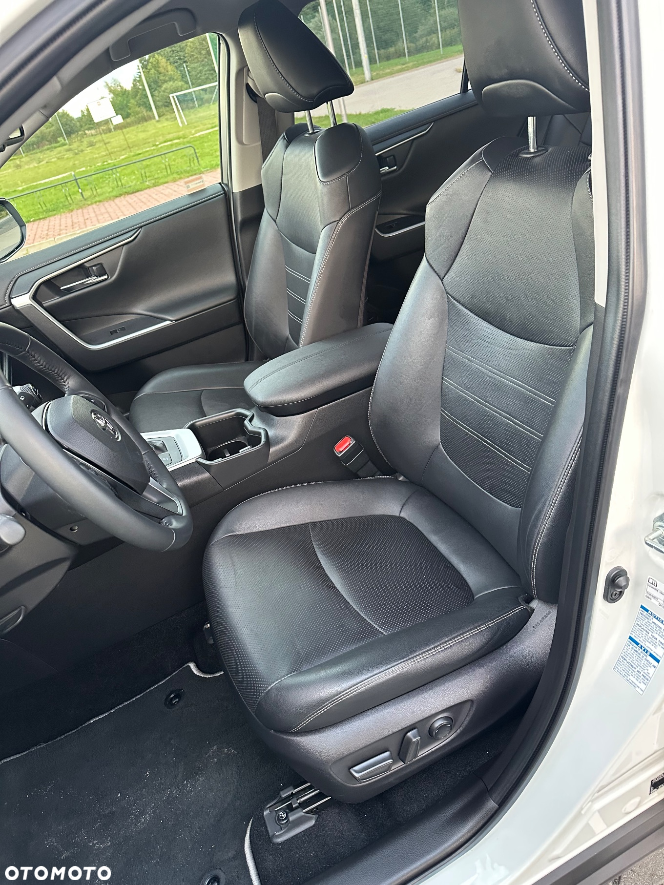 Toyota RAV4 - 16