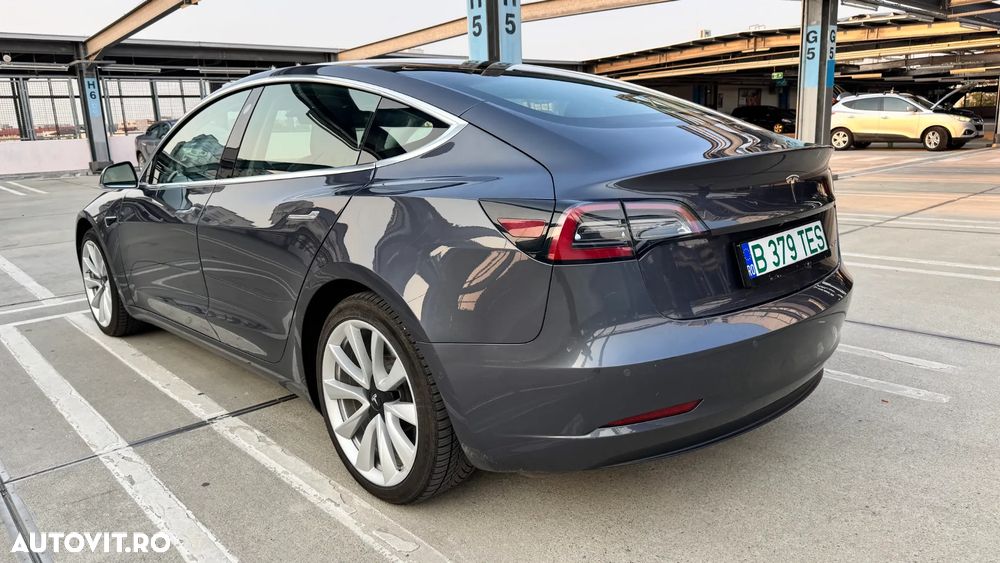 Tesla Model 3 2019 photo 4