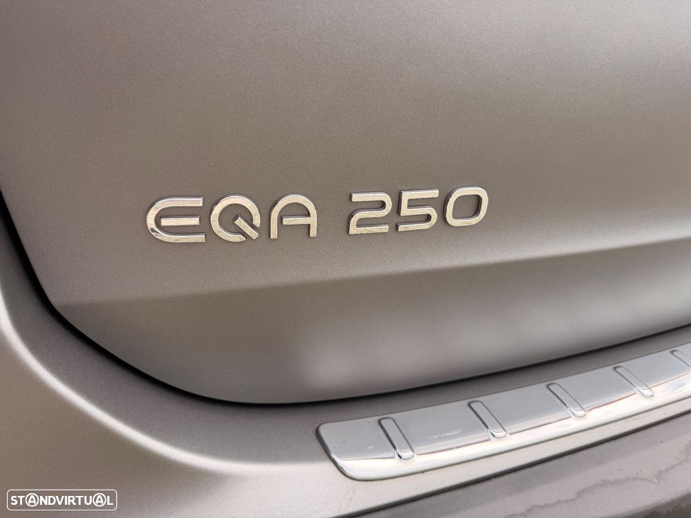 Mercedes-Benz EQA 250 AMG Line - 13