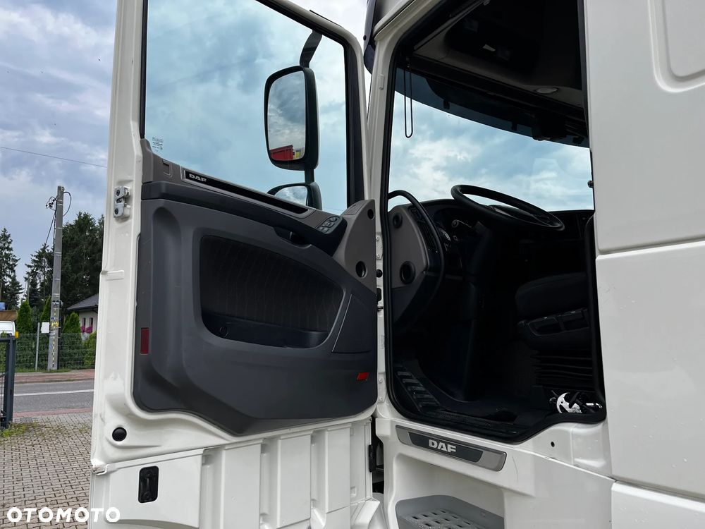 DAF XF 106.530 SUPERSPACECAB/SPROWADZONY/SERWISOWANY/PRZEBIEG ORYGINALNY/LODÓWKA - 8