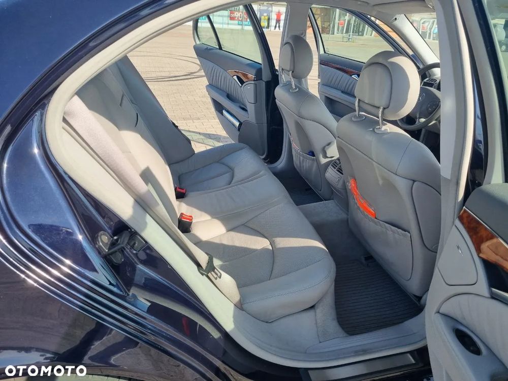 Mercedes-Benz Klasa E 320 Elegance - 11