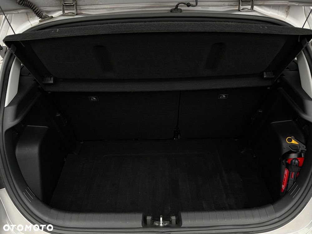 Hyundai i20 1.2 Classic Plus - 11