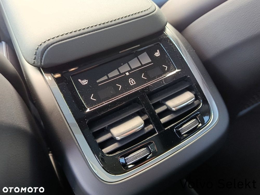 Volvo XC 60 - 25