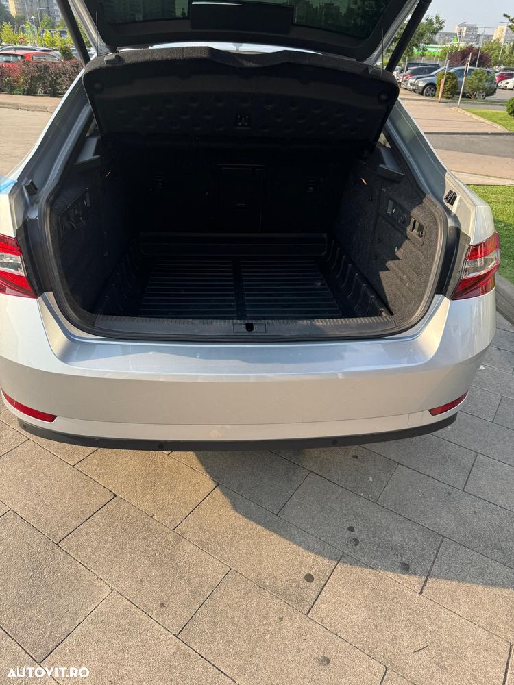Skoda Superb 2.0 TDI DSG L&K - 7