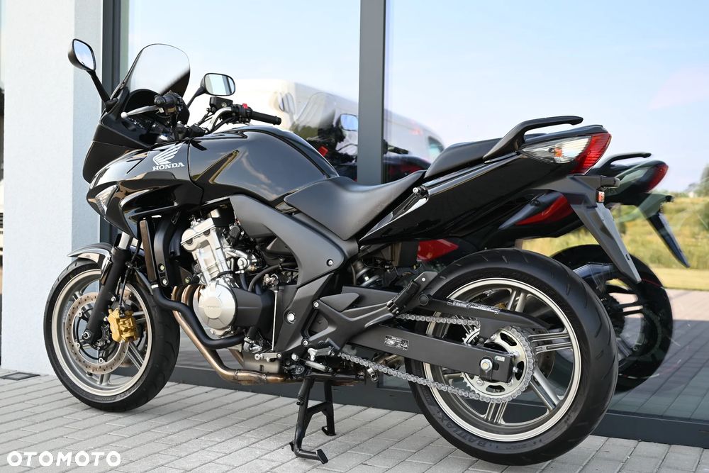 Honda CBF - 40