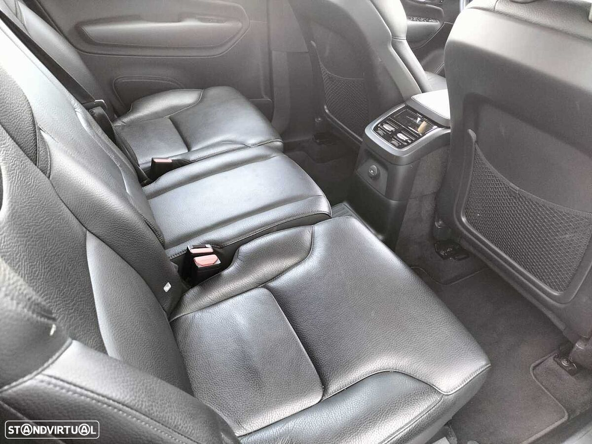Volvo XC 90 - 16