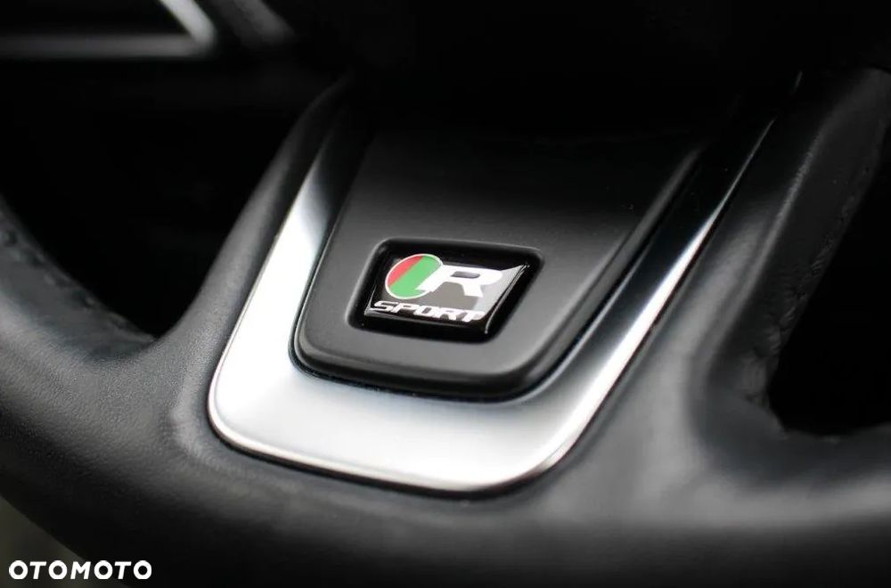 Jaguar F-Pace 2.0 i4D AWD R-Sport - 28