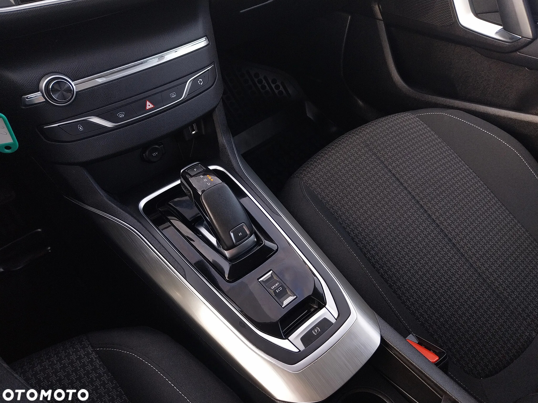 Peugeot 308 1.2 PureTech GPF Active Pack Business S&S EAT8 - 25