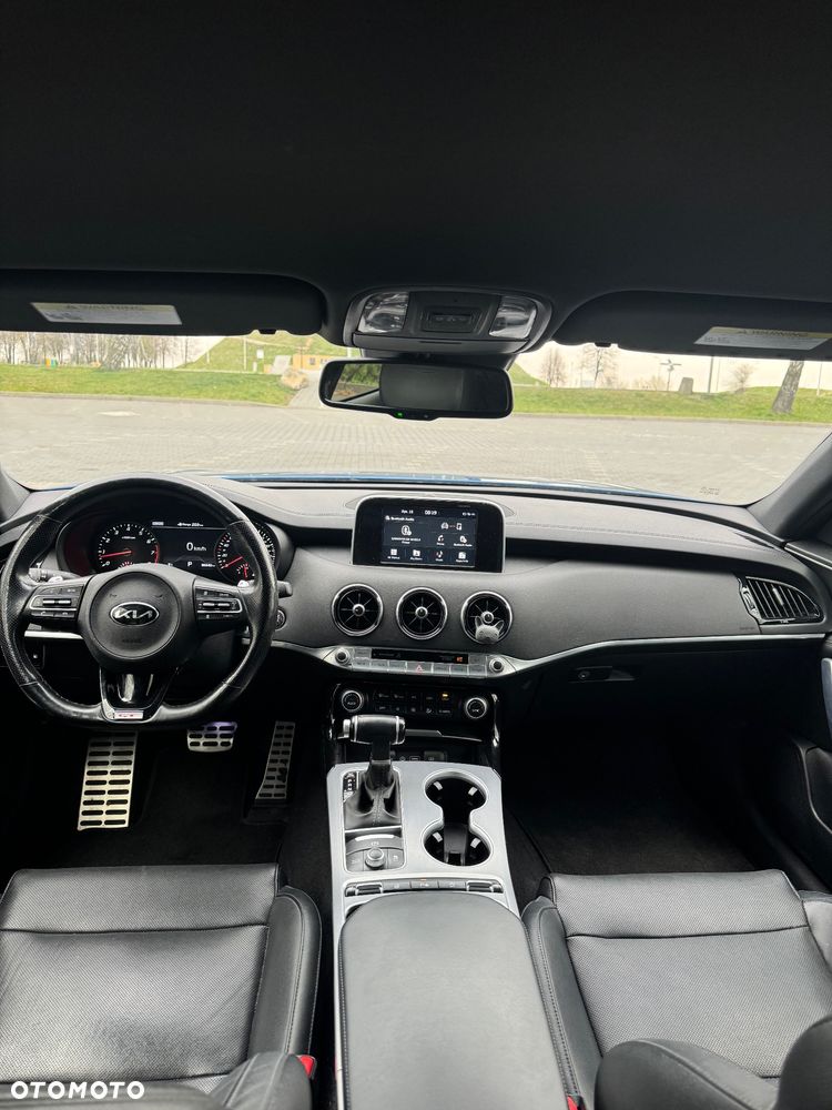 Kia Stinger 3.3 T-GDI AWD GT - 9