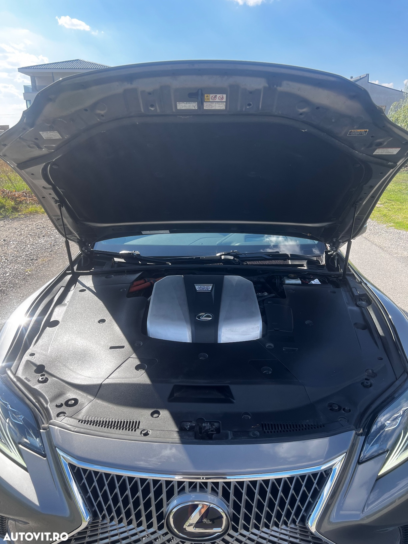 Lexus Seria LS - 10