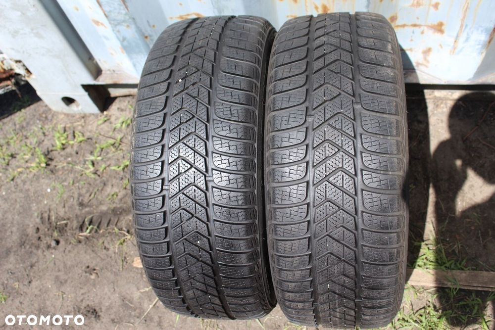 2x 225/45R18 PIRELLI WINTER SOTTOZERO 3 95V 21r 6,5mm - 1