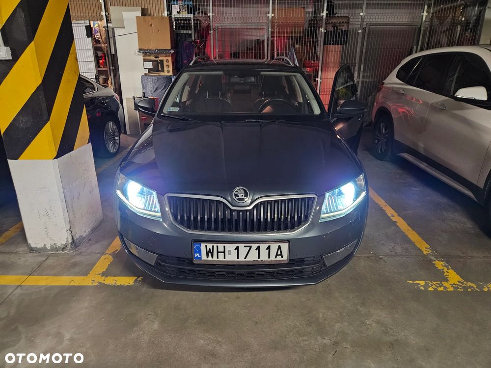 Skoda Octavia 2.0 TDI Style - 37