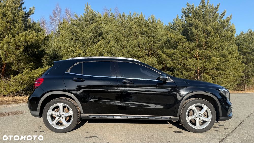 Mercedes-Benz GLA 250 4Matic 7G-DCT AMG Line - 5