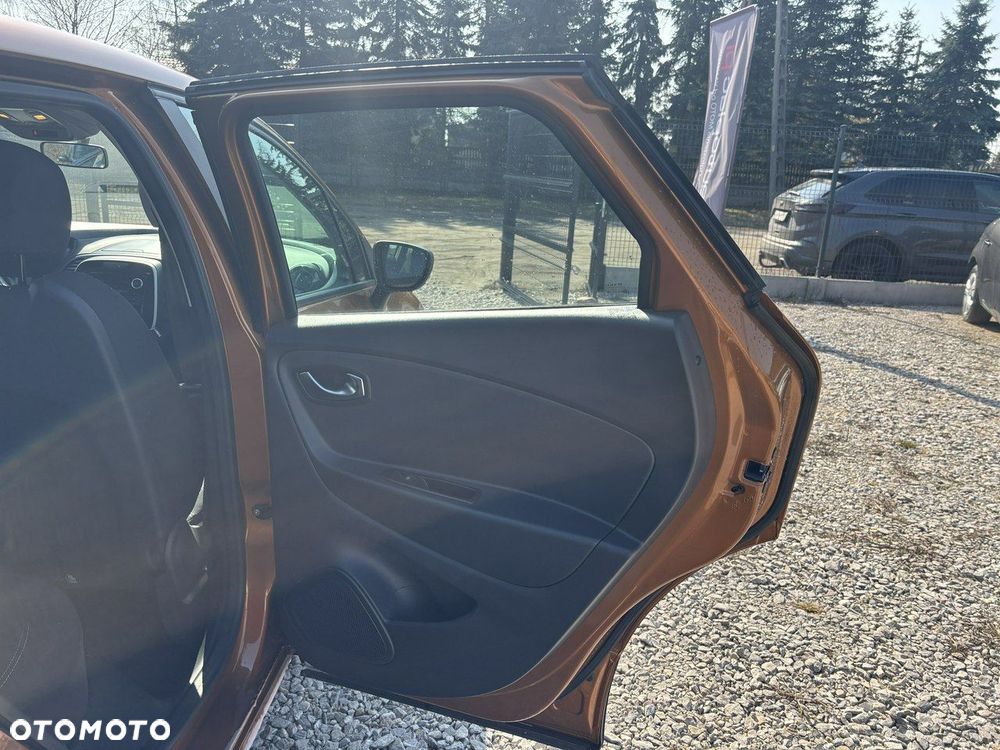 Renault Captur - 32