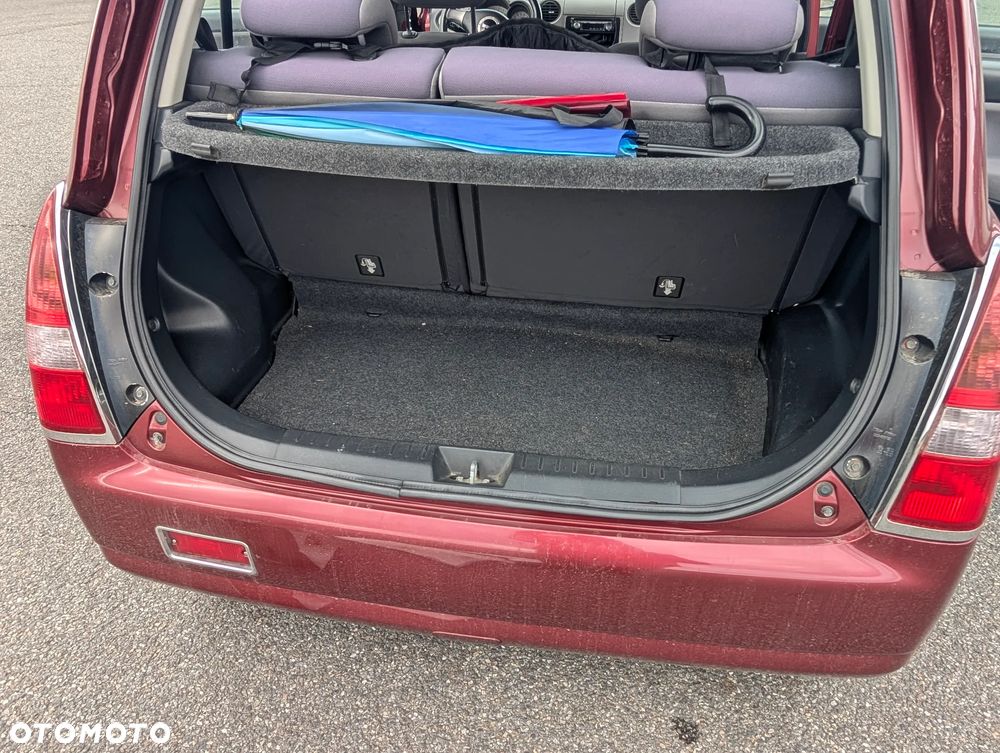 Daihatsu Trevis 1.0 - 11