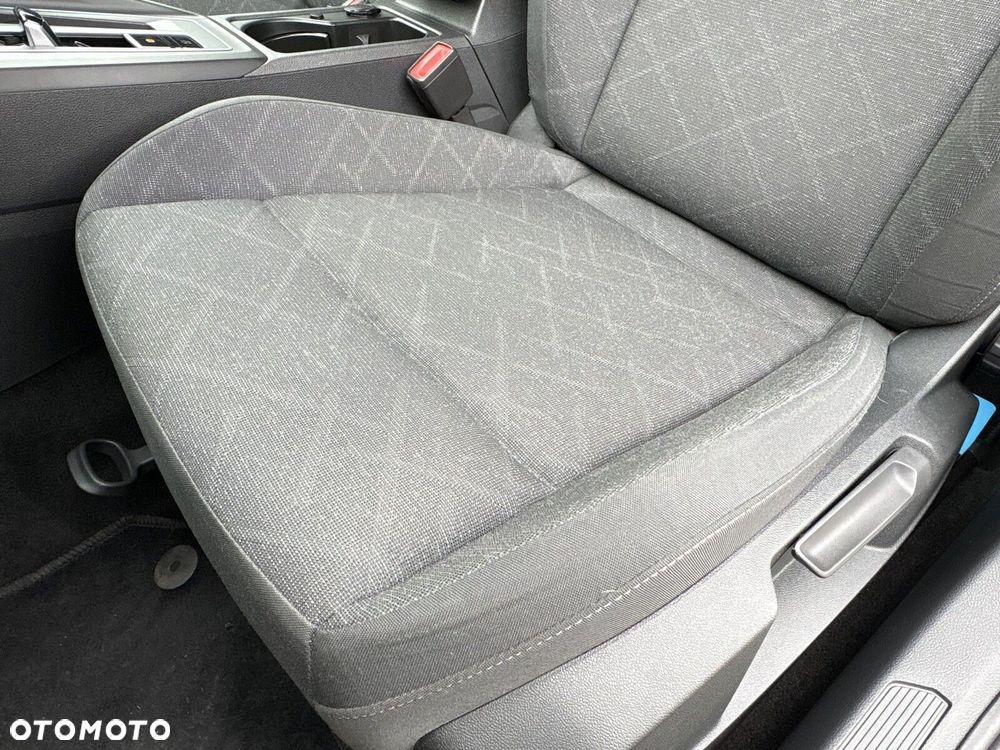 Volkswagen Golf 1.5 eTSI Life DSG - 14