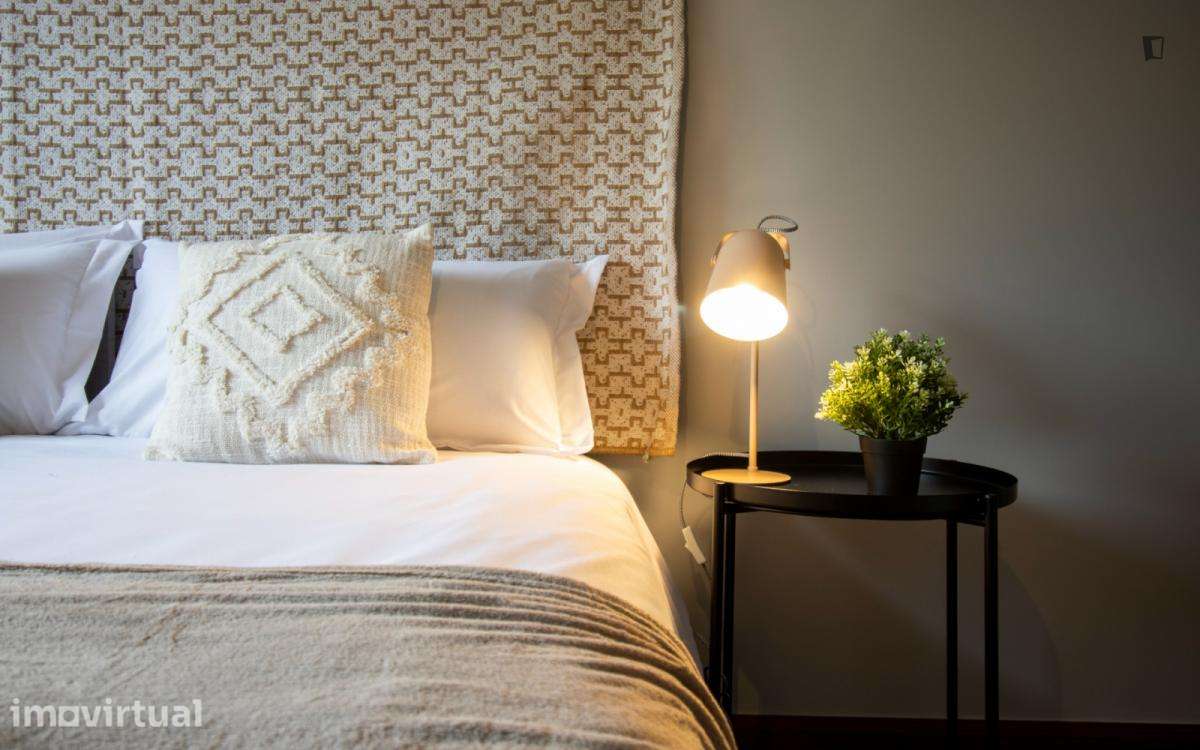 Quarto - localizado em  Coimbra - Grande imagem: 2/31