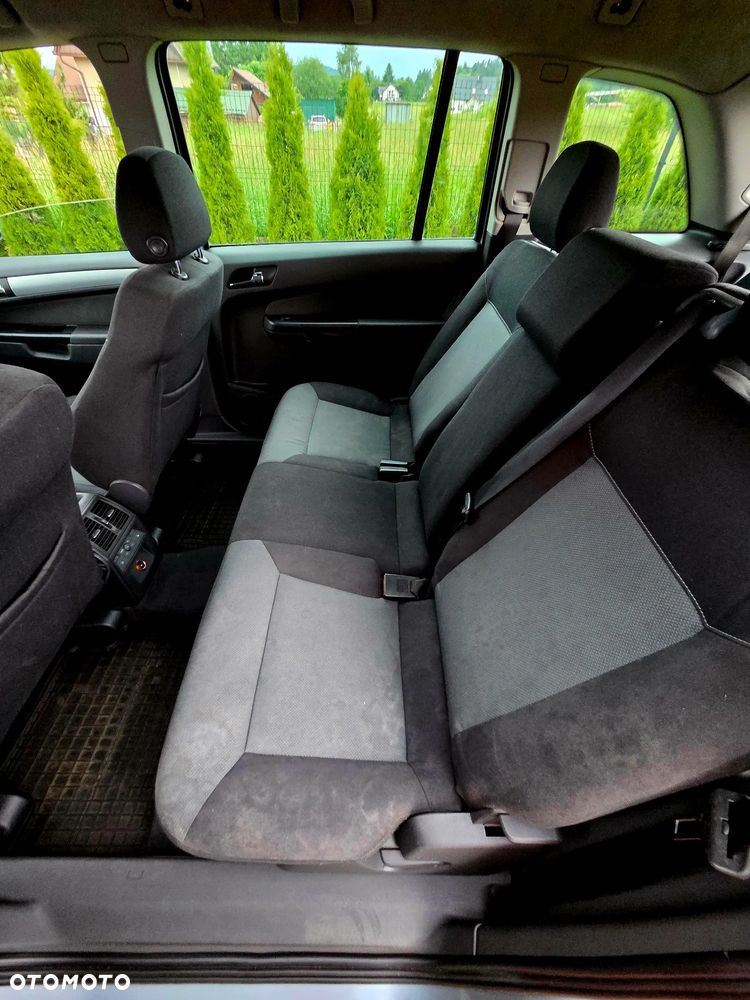 Opel Zafira 1.9 CDTI Sport - 12