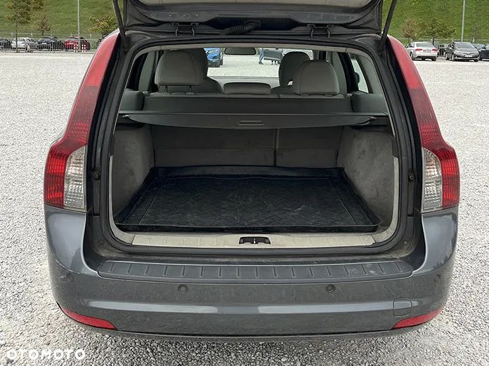 Volvo V50 2.0D Momentum - 8