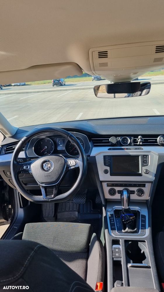 Volkswagen Passat 2.0 TDI DSG Comfortline - 5