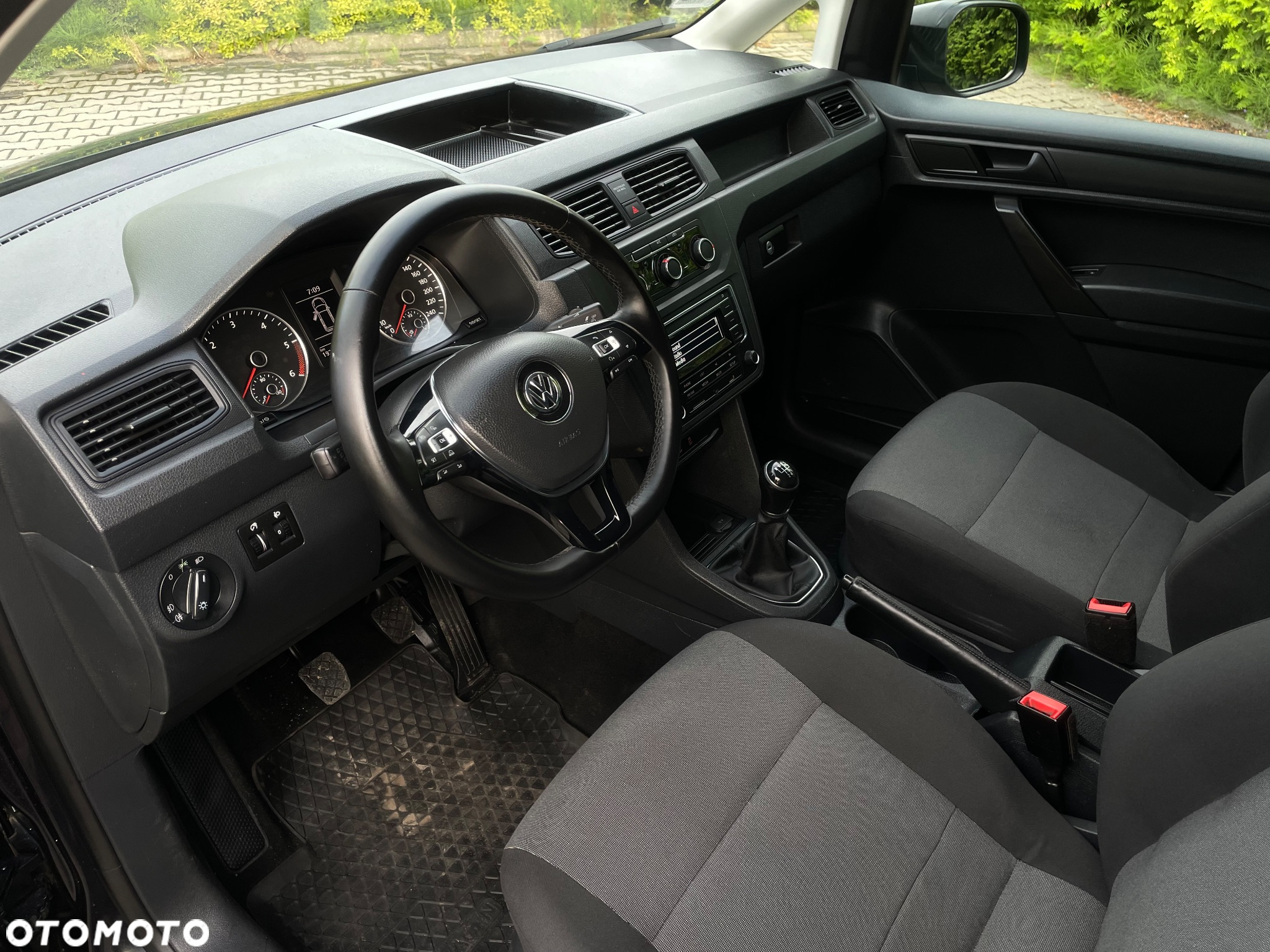 Volkswagen CADDY - 8