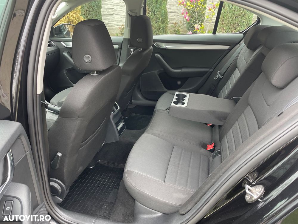 Skoda Octavia - 19