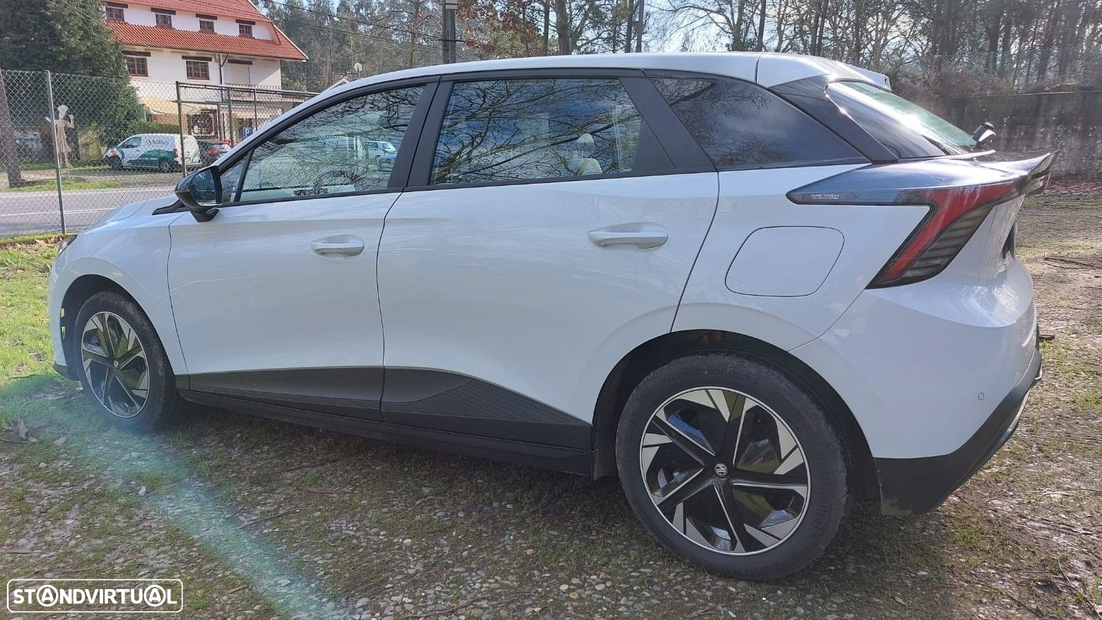 MG MG4 51 kWh Standard - 12