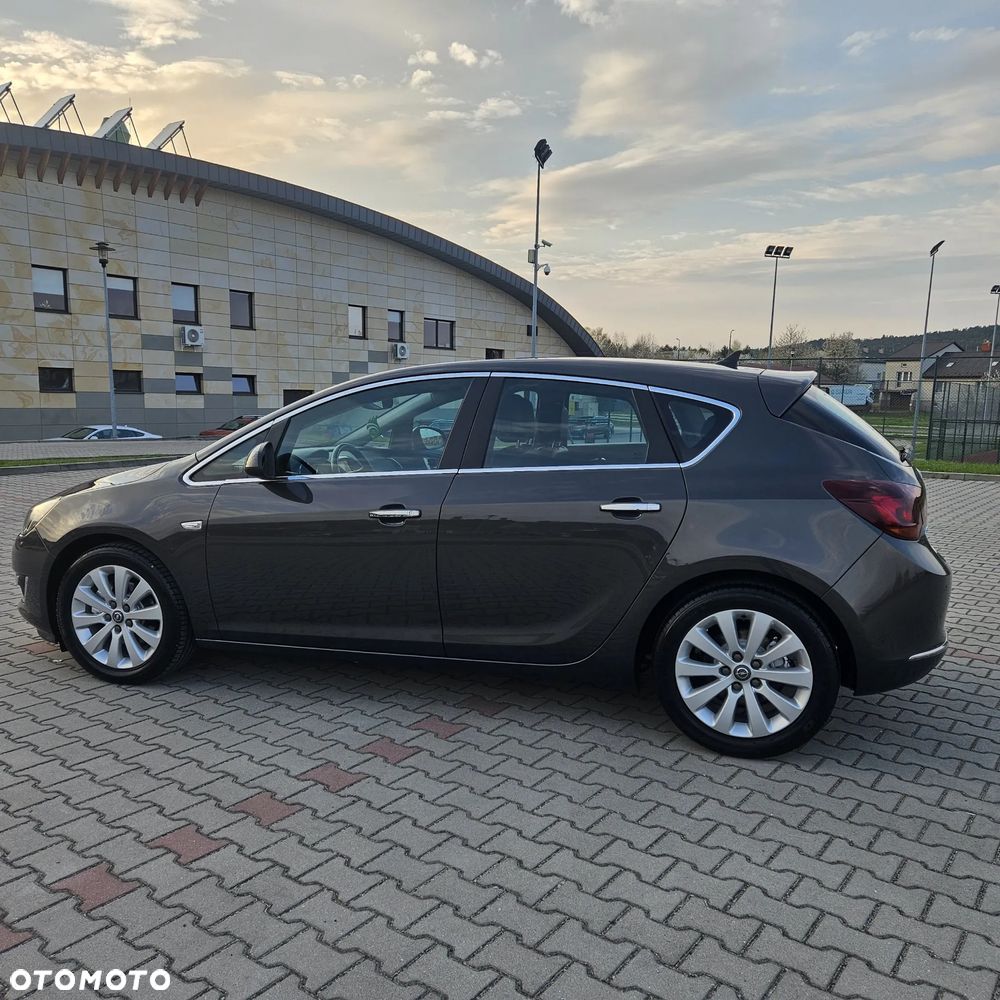 Opel Astra 1.7 CDTI DPF ecoFLEX Start/Stop 99g Exklusiv - 8