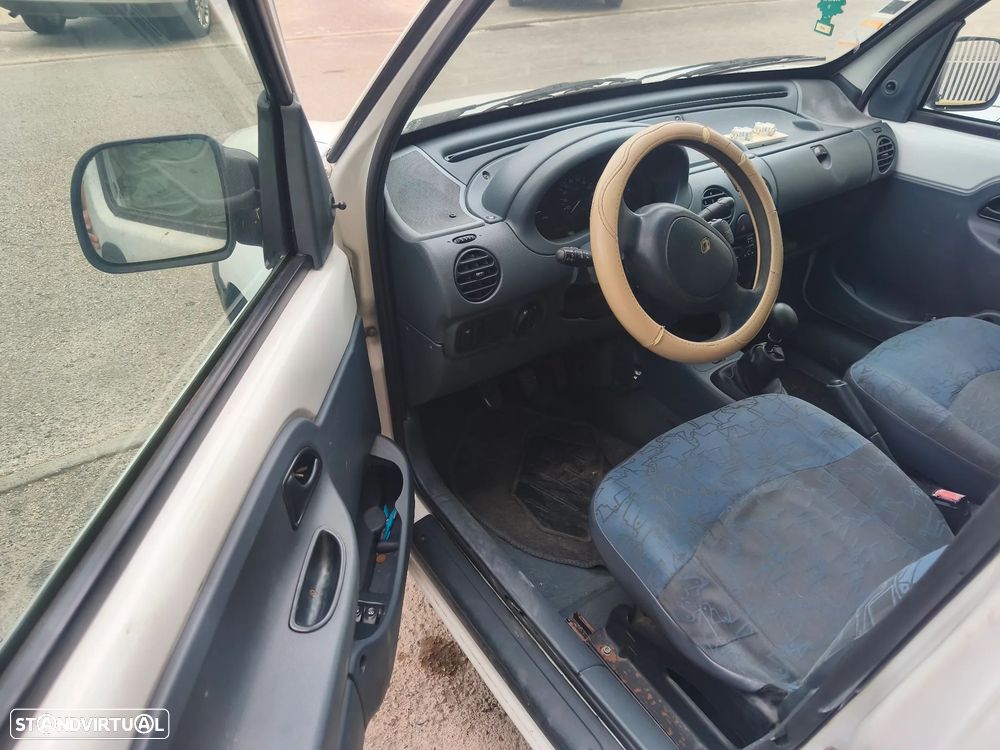 Renault Kangoo 1.2 RT Pampa - 7