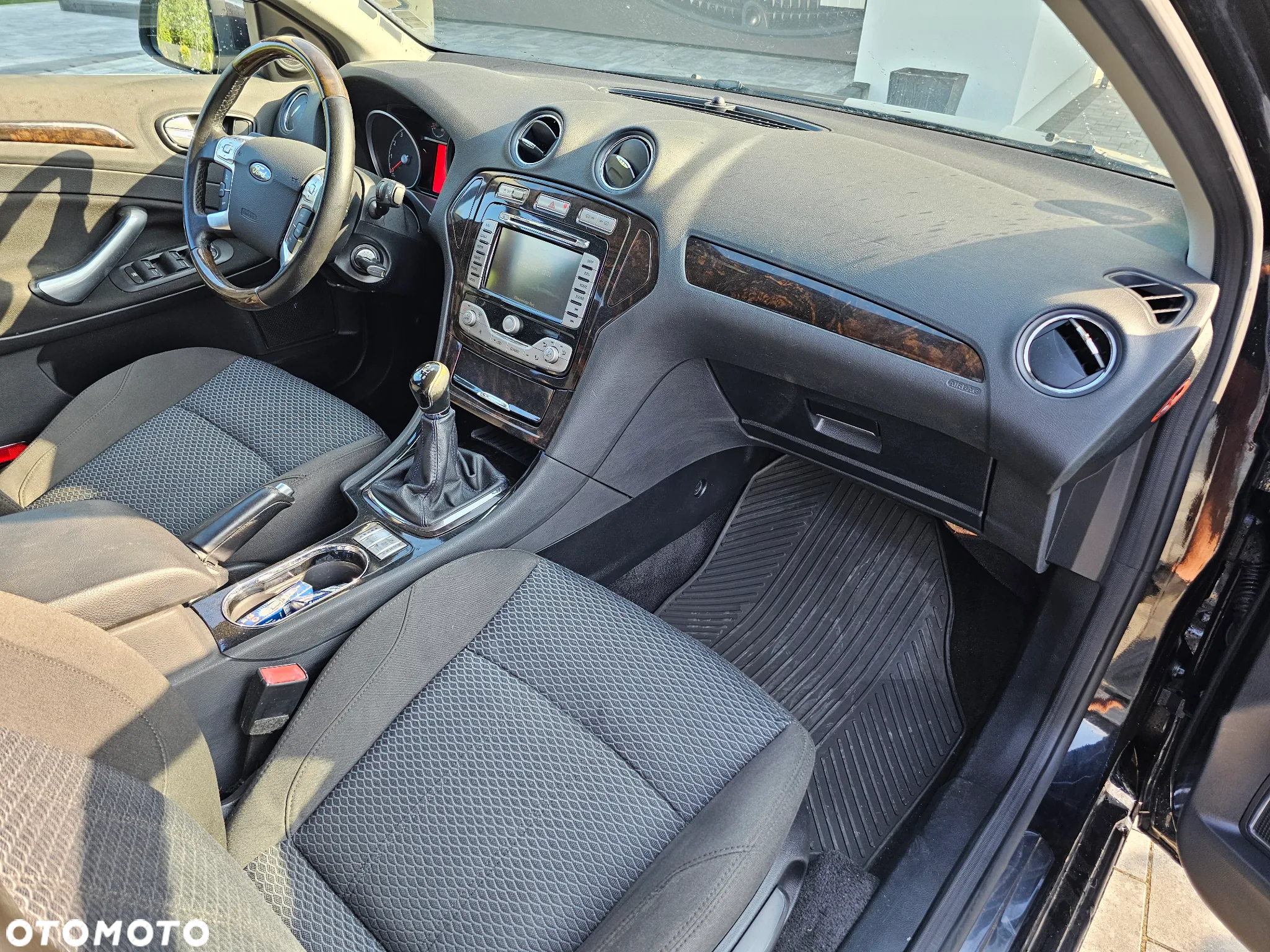 Ford Mondeo 2.0 FF Ghia - 8