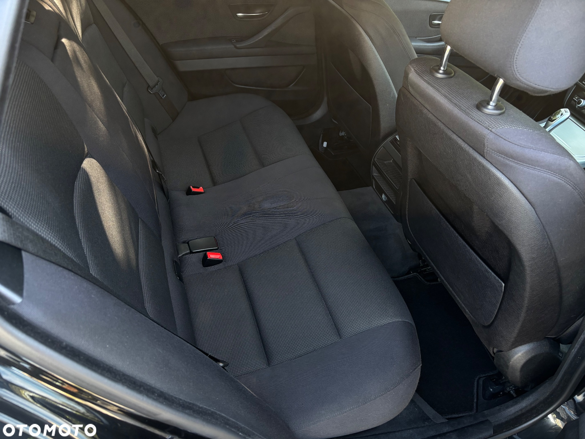 BMW Seria 5 525d xDrive - 24