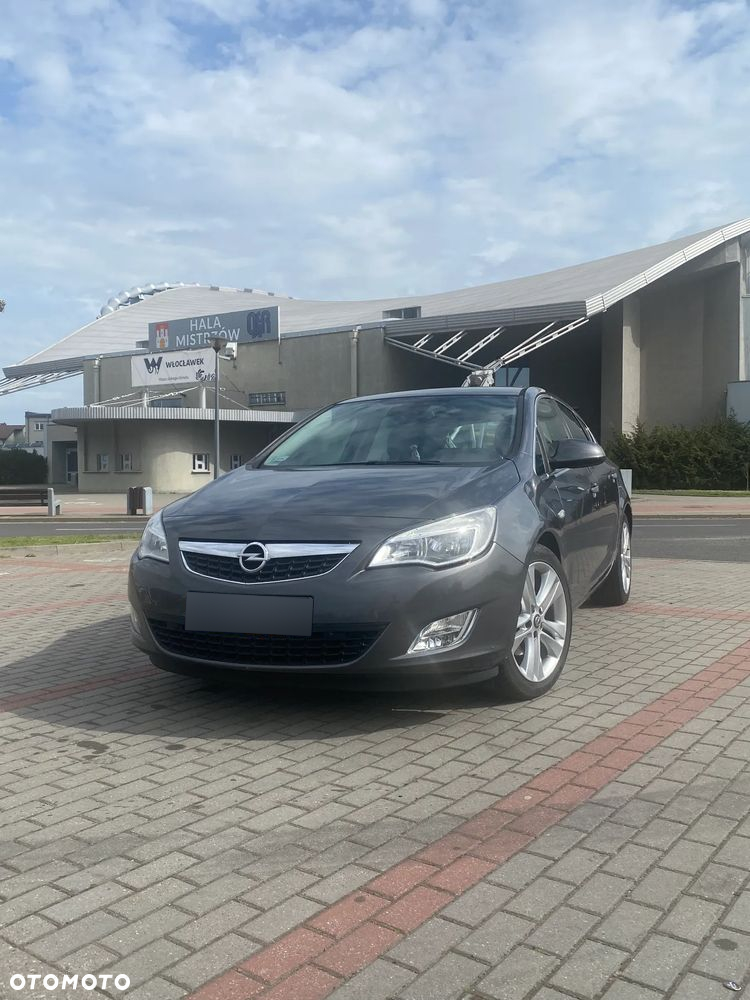 Opel Astra IV 1.7 CDTI Cosmo - 2