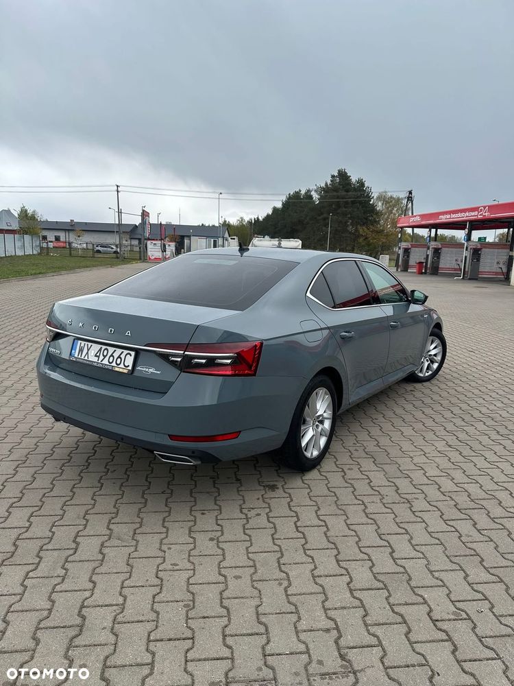 Skoda Superb 2.0 TDI L&K DSG - 2