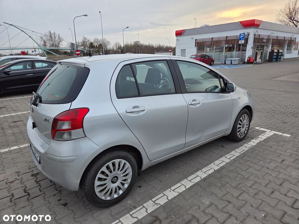 Toyota Yaris 1.33 2010 - 2