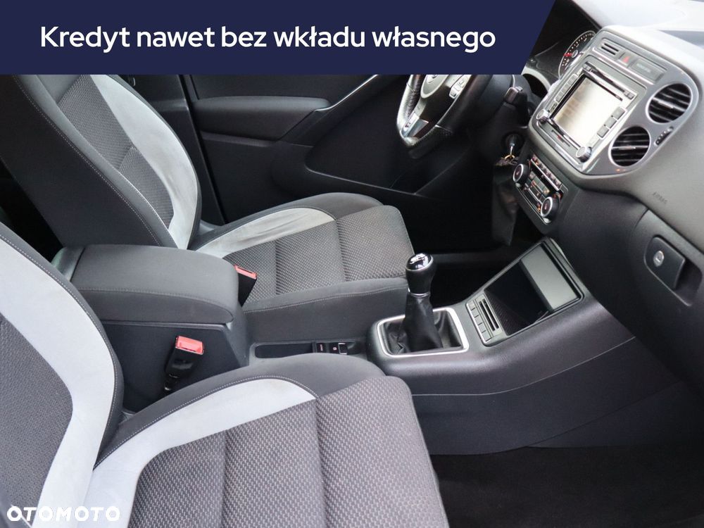 Volkswagen Tiguan - 11