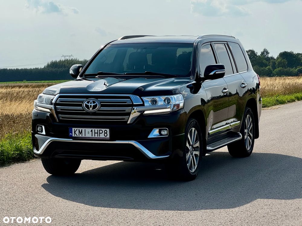 Toyota Land Cruiser - 1
