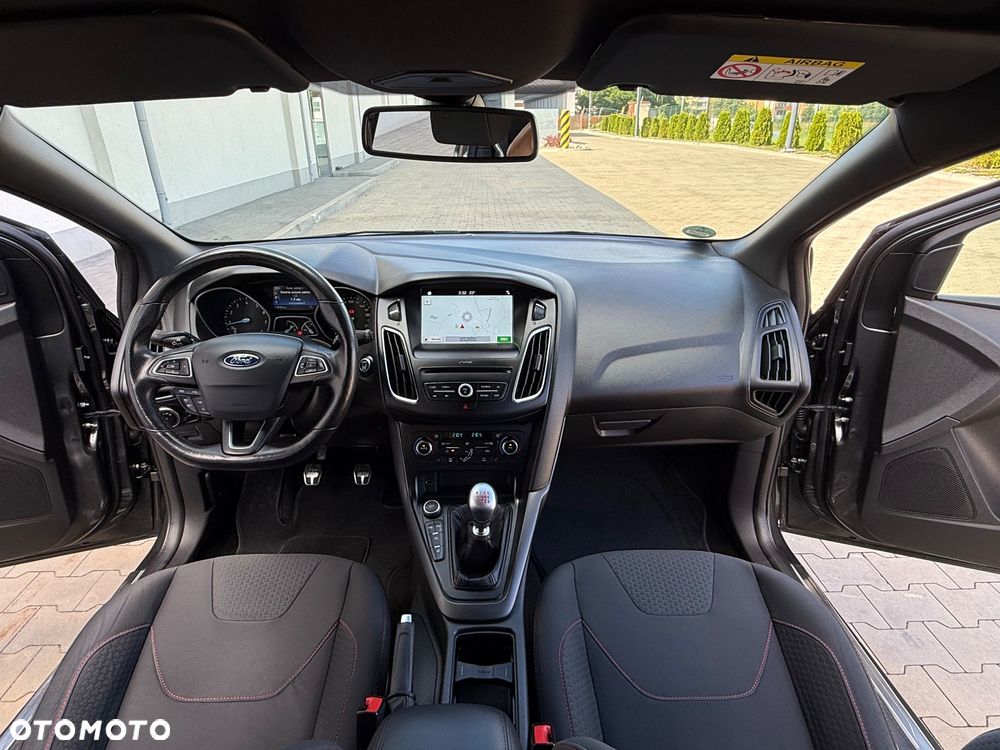 Ford Focus 1.0 EcoBoost ST-Line Black ASS - 26