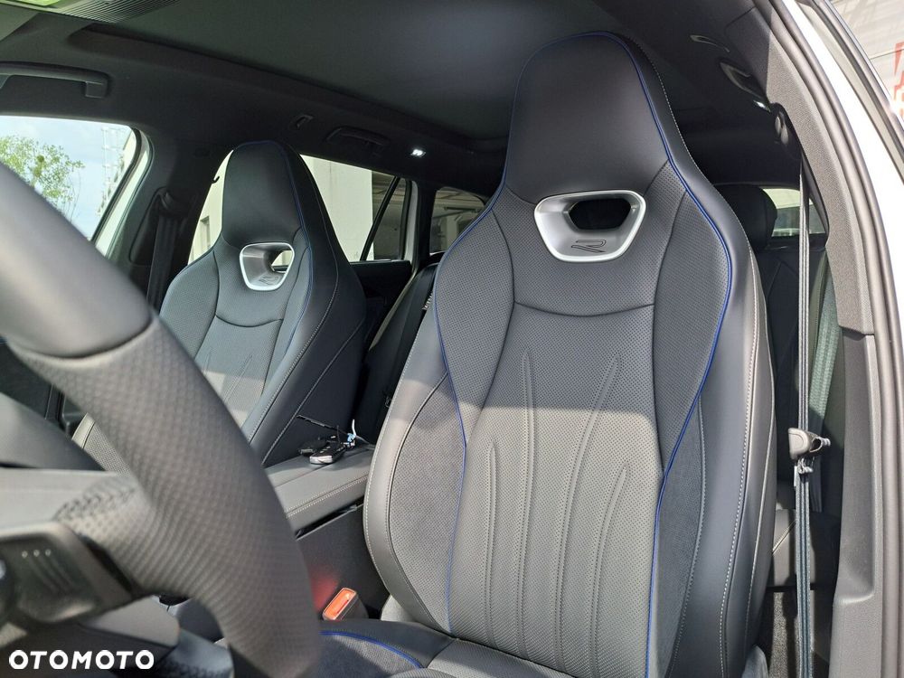 Volkswagen Passat - 21