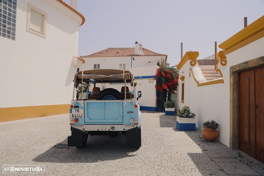 Land Rover Defender - 12