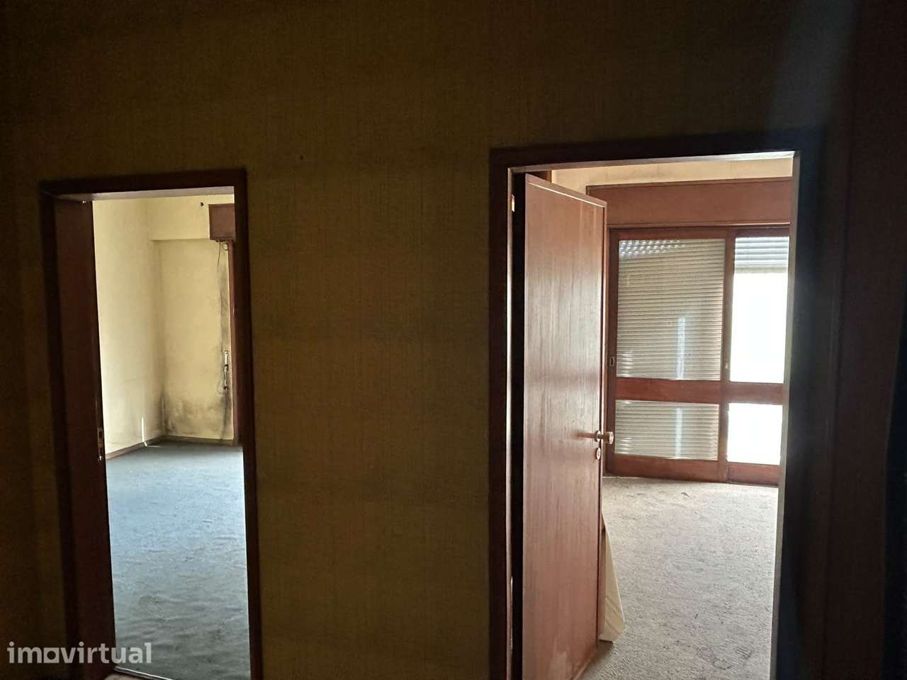 Moradia de dois fogos com Jardim e Garagem em Paranhos - Grande imagem: 5/17